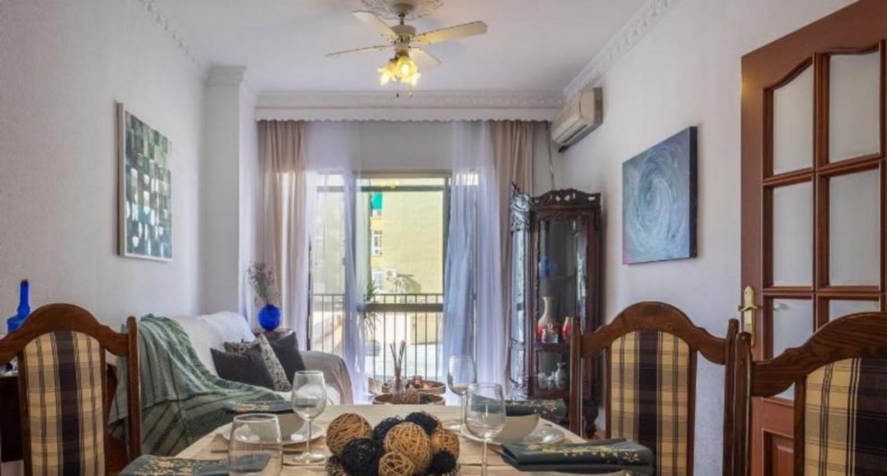 Apartamento Gran Piso en Pleno Centro y muy cerca de la playa! Torremolinos Exterior foto